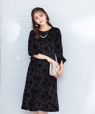 Tiaclasse 【安田美沙子さん着用・洗える】フラワーフロッキーワンピース ブラック