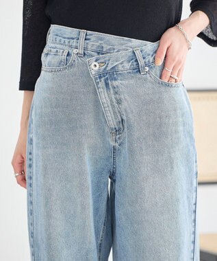earth music&ecology ウエストアシメデニムパンツ Light Indigo
