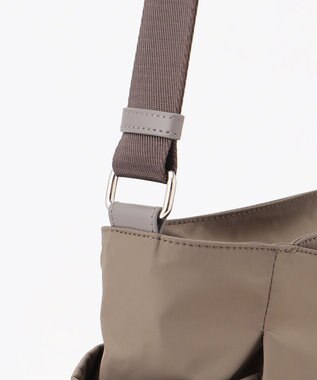 Y'SACCS 【ナイロンタフタ】トラベルショルダー mini ベージュ系その他