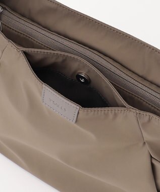 Y'SACCS 【ナイロンタフタ】トラベルショルダー mini ベージュ系その他