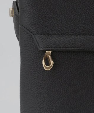 GOTAIRIKU 【ETIAM】シュリンク 縦型ショルダーバッグ《Grace》 ブラック系