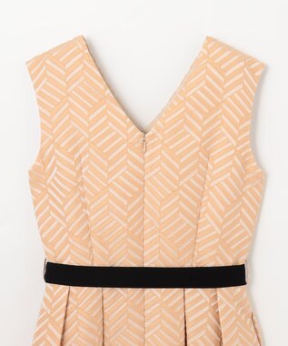 GRACE CONTINENTAL キカジャガードタックドレス ベージュ