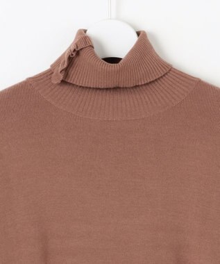 Feroux 【古畑星夏さん着用】フリルネックタートル ニット キャメル系