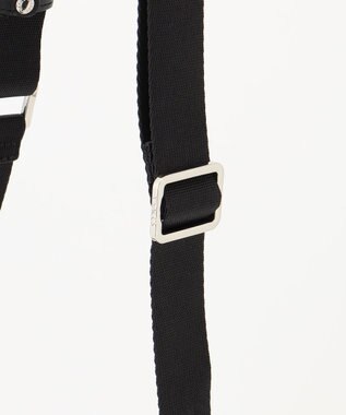 Y'SACCS リサイクルナイロン×カウレザー ラップポシェット ブラック