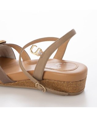 ing <ing>チェーンモチーフアンクルストラップサンダル オークコンビ