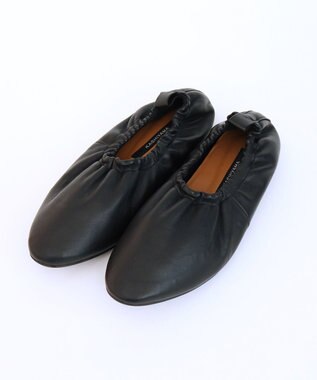 KASHIYAMA ソフトギャザーフラットシューズ ブラック