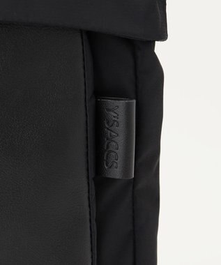 Y'SACCS リサイクルナイロン×カウレザー ラップポシェット ブラック