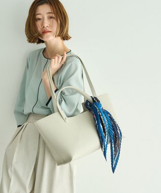 YECCA VECCA ビットプリントプリーツスカーフ Navy