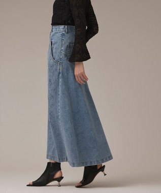 GRACE CONTINENTAL エンボスデニムスカート ブルー