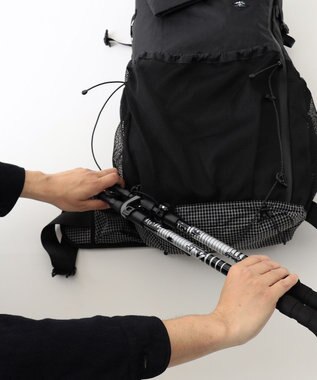 JOSEPH ABBOUD MOUNTAIN 【軽量/ECO撥水/サスティナブル素材/サコッシュが取り外せる】リサイクルリップストップ バックパック 33L ブラック系