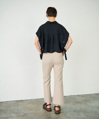 GRACE CONTINENTAL スリムフレアパンツ ベージュ