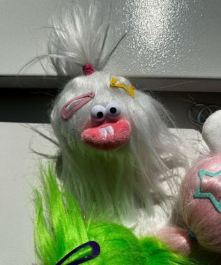 WEGO コギャルモンスターぬいキーホルダー ホワイト