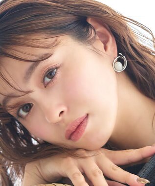 Tiaclasse カラーアクリル＋フープピアス シルバーホワイト