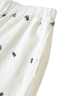 Green Parks ■ＥＳＣＡＲ　バイカラー刺繍ワイドイージーパン Off White