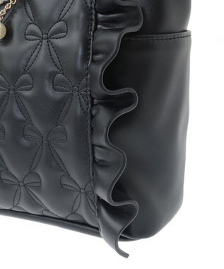 Maison de FLEUR チャーム付きリボンキルティング2Wayトート Black