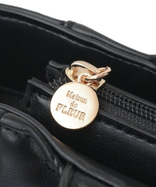 Maison de FLEUR チャーム付きリボンキルティング2Wayトート Black