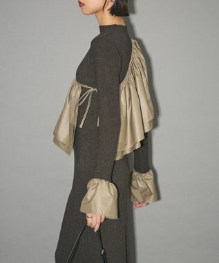 Green Parks フリルベルト付ニットワンピース Khaki