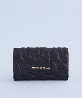 Maison de FLEUR リボンキルティングロングウォレット