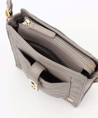 LA BAGAGERIE シープキルトWストラップスクエアショルダー グレージュ