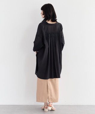 YECCA VECCA シャイニーツイルナロースカート Beige
