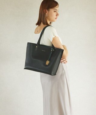 style code 【MERCURYDUO/マーキュリーデュオ】両アオリポケット サイド配色A4トートバッグ　 キーチャーム付 ブラック