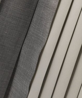 BEIGE， MOYE / プリーツスカート C Gray×C Gray