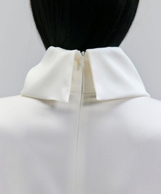 BEIGE， 【洗える・Precious 11月号掲載】LLOYD / ハンマーサテンロールカラー半袖ブラウス Ecru