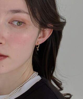 Phoebe 〈痛くないシリーズ/金属アレルギー対応〉ミルキースパークライトフィットイヤリング/ニッケルフリー/星 ゴールド