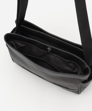 Y'SACCS トラベル ホライズンショルダー ダークグレー