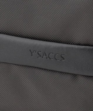 Y'SACCS トラベル ホライズンショルダー ダークグレー