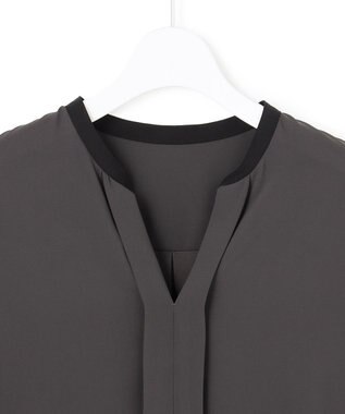 ICB L 【6/12-6/28期間限定・受注生産・WEB限定】BackSatinAmunzen キーネックブラウス チャコール×ブラック