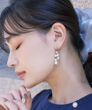 Tiaclasse パール＋タッセルチェーンピアス シルバー