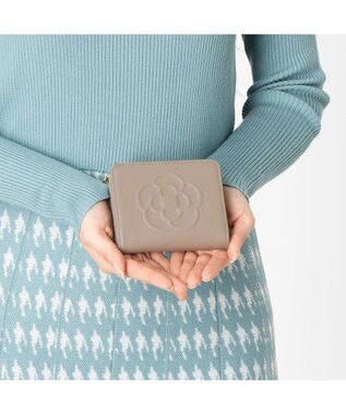 CLATHAS ワッフル 二つ折り財布 グレージュ