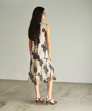 GRACE CONTINENTAL ハイネック刺繍ワンピース キナリ