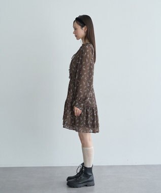 earth music&ecology フラワー楊柳ティアードミニワンピース Brown