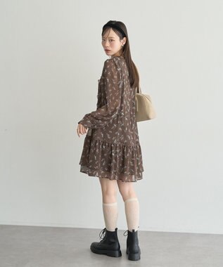 earth music&ecology フラワー楊柳ティアードミニワンピース Brown