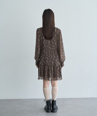 earth music&ecology フラワー楊柳ティアードミニワンピース Brown