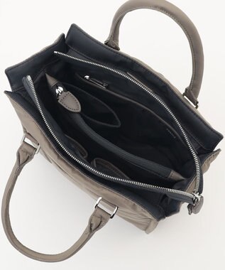 Y'SACCS ツイルナイロン　スクエアトート　Sサイズ グレージュ【web限定カラー】