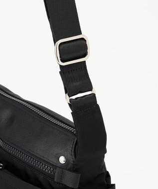 Y'SACCS テープデザイン　トラベルショルダーバッグ ブラック