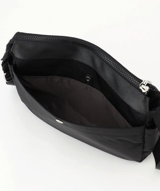 Y'SACCS テープデザイン　トラベルショルダーバッグ ブラック