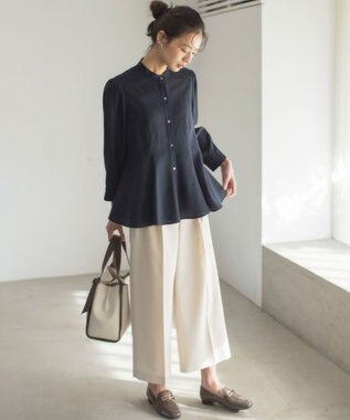 組曲 リヨセルシャーティングペプラム ブラウス ネイビー系