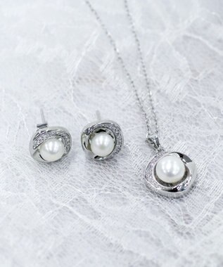 Tiaclasse 【金属アレルギー対応】淡水パールピアス＆ネックレス シルバー