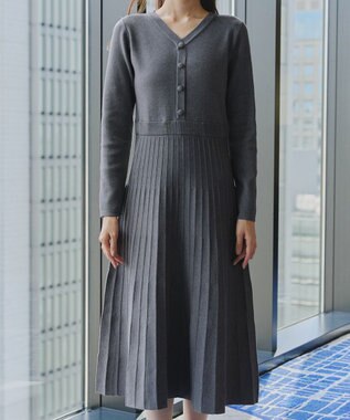 Tiaclasse 【洗える】くるみ釦ニットワンピース チャコールグレー