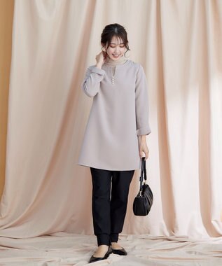 Tiaclasse 【ダブルストレッチ・洗える】スキッパーパールチュニックブラウス グレージュ