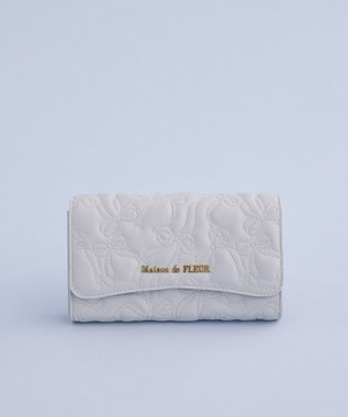 Maison de FLEUR リボンキルティングロングウォレット