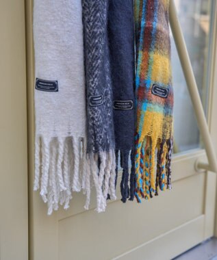 AMERICAN HOLIC アソートシャギーマフラー Check