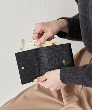 russet サークルプレートハーフウォレット(SO-441) Black