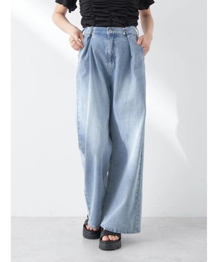 earth music&ecology タックホックデニムパンツ Light Indigo