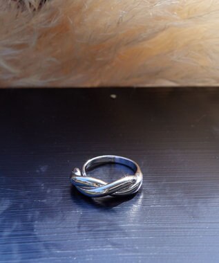 Tiaclasse ツイストモチーフリング シルバー