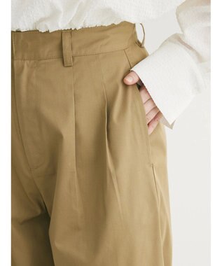 Green Parks ツータックチノパンツ Beige